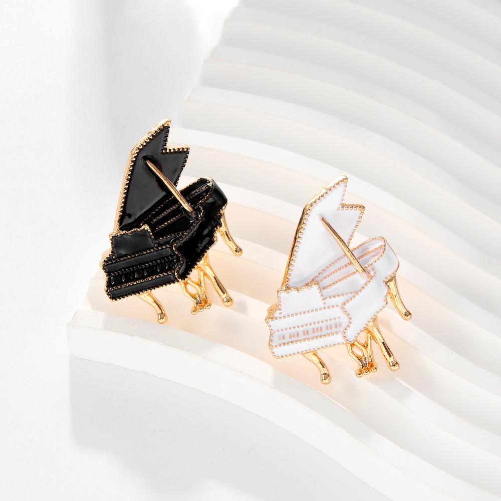 European-American Drip Glaze Enamel Piano Brooch - High-End Musical Instrument Pin