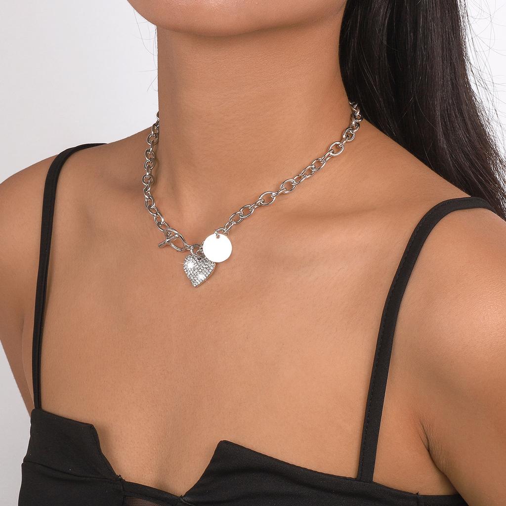 Women European Temperament Sweet Cool Choker Round Heart OT Buckle Chain Micro-set Minimalist Necklace For Women