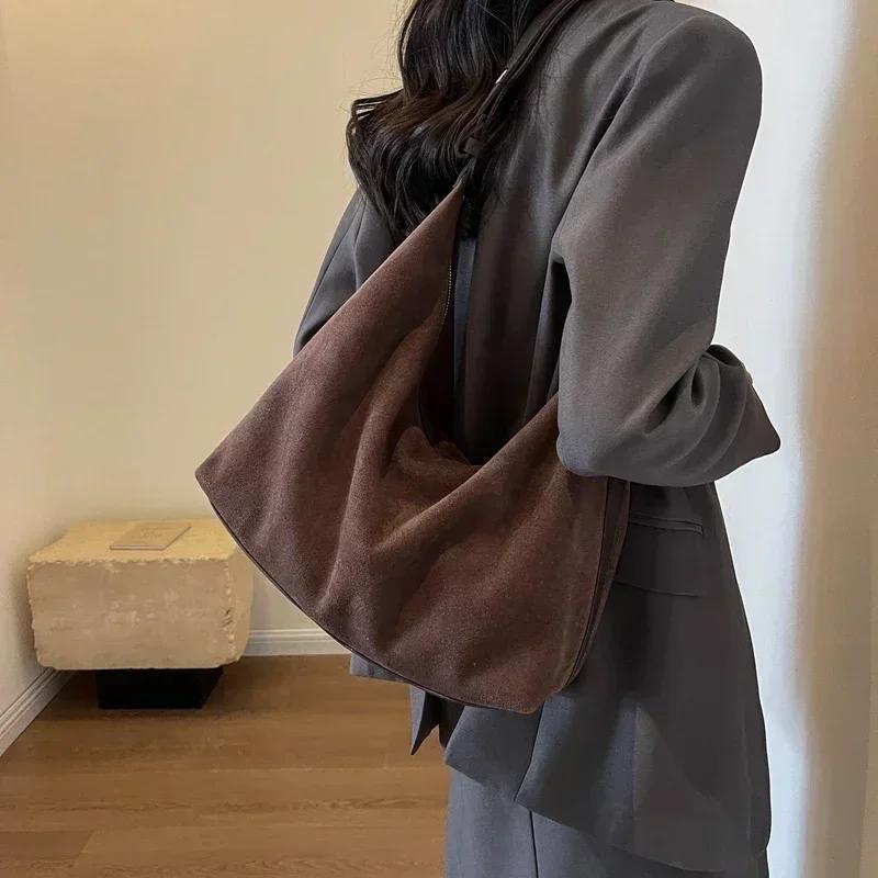 Borse a tracolla casual con cerniera in nylon PU con filo da cucito, nuove, versatili, di alta qualità, per la semplicità dei giovani