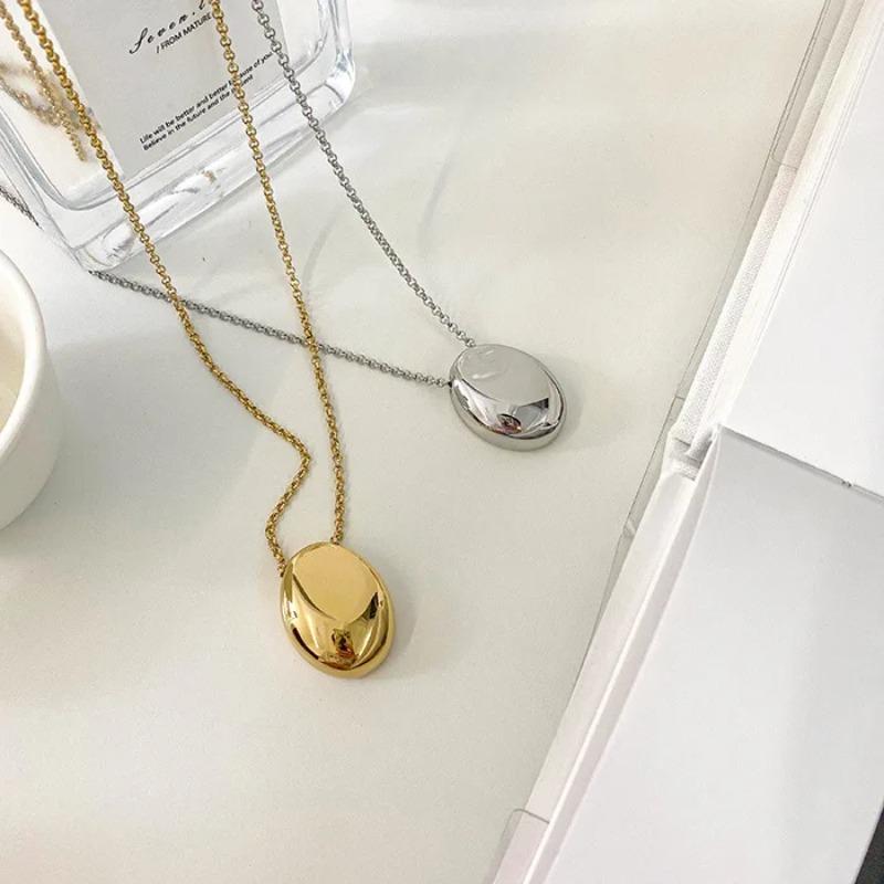 Fashion Metal Oval Pendant Necklace for Women Long Luxury Sweater Chain Charm Thin Chain Necklace Party Elegant Jewelry Gifts