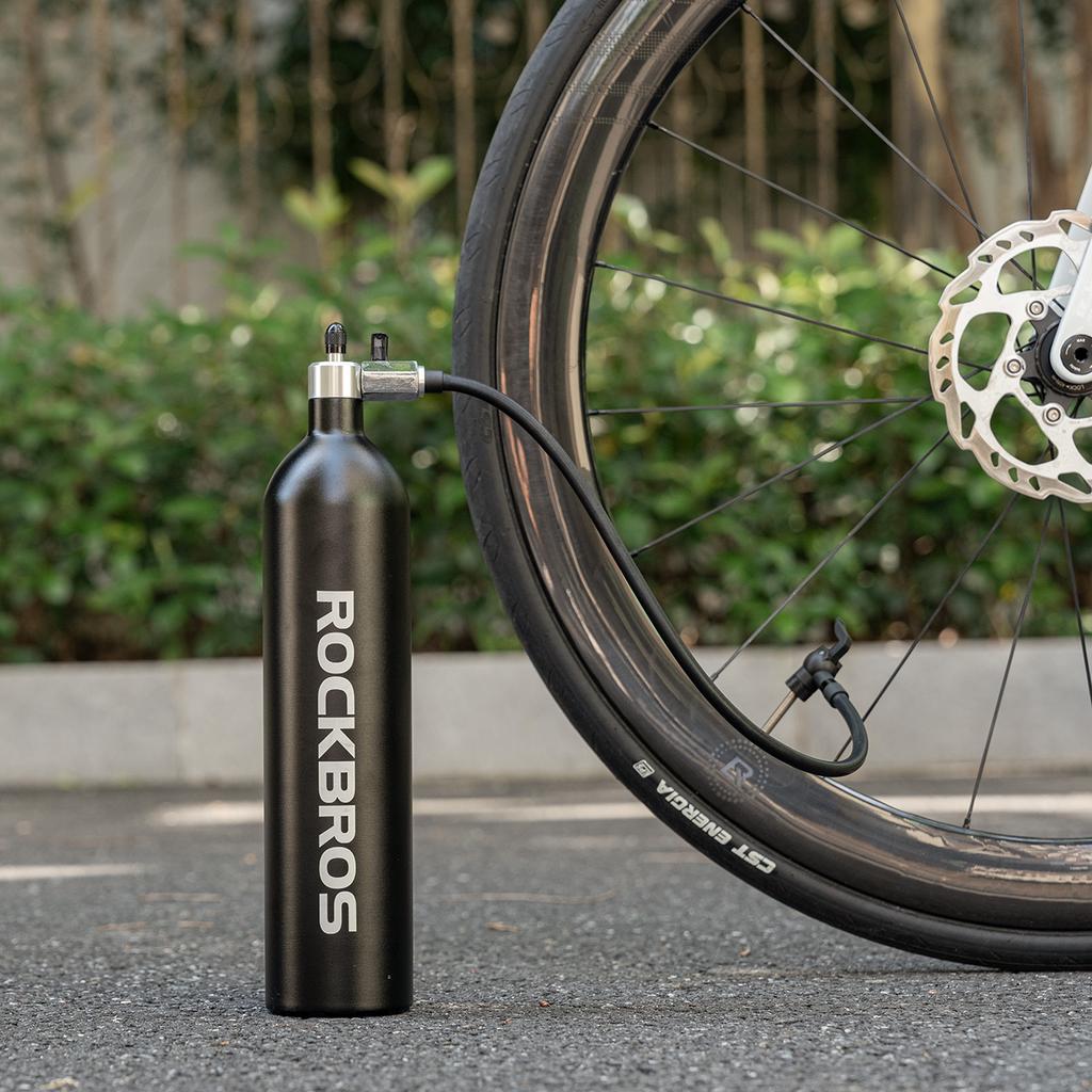 Pressure tank for inflating tubeless tires 200 PSI 1.2l