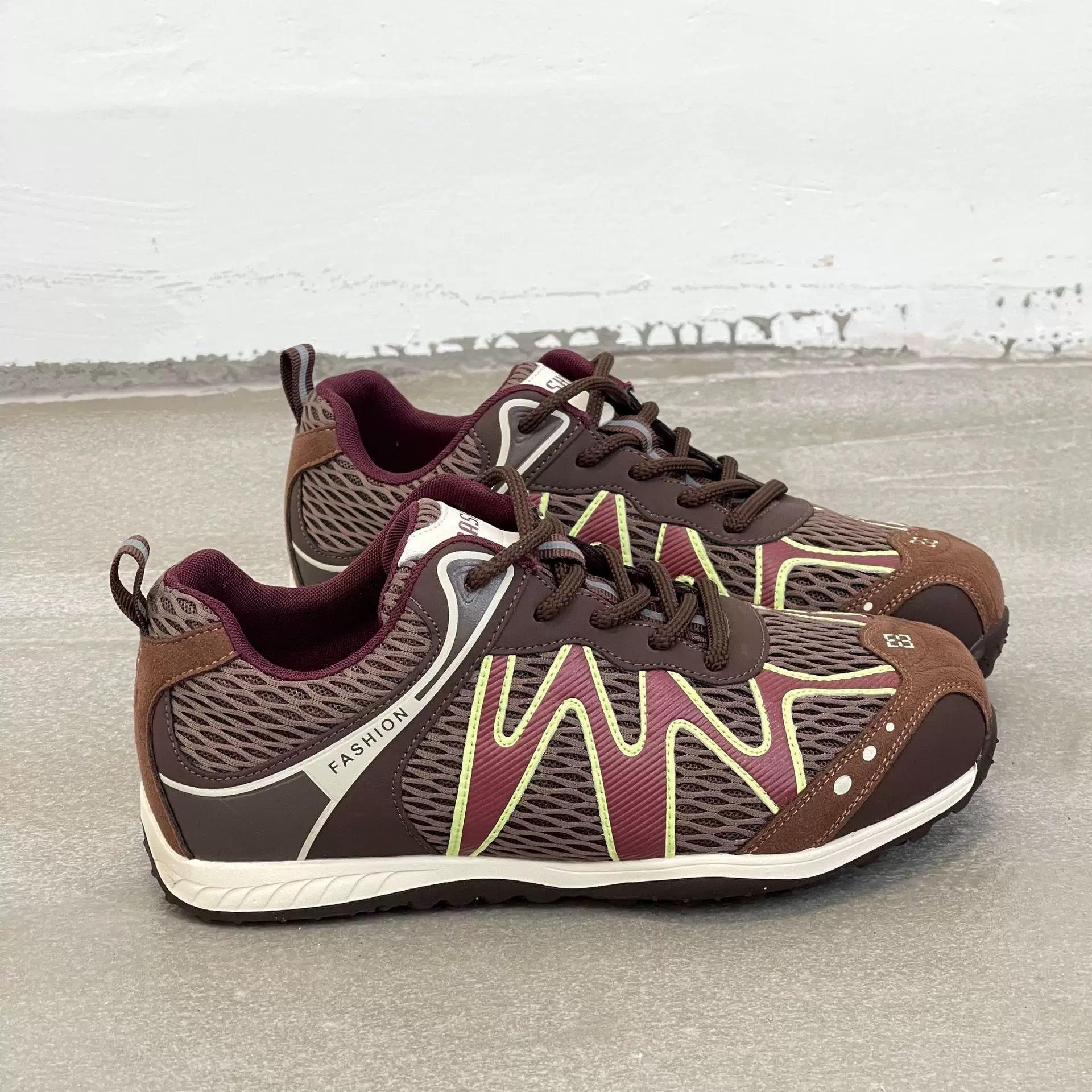 

Thick-soled 2025 summer fashion sports shoes mesh versatile color matching casual shoes breathable Internet celebrity trend dad shoes women 35 коричневий