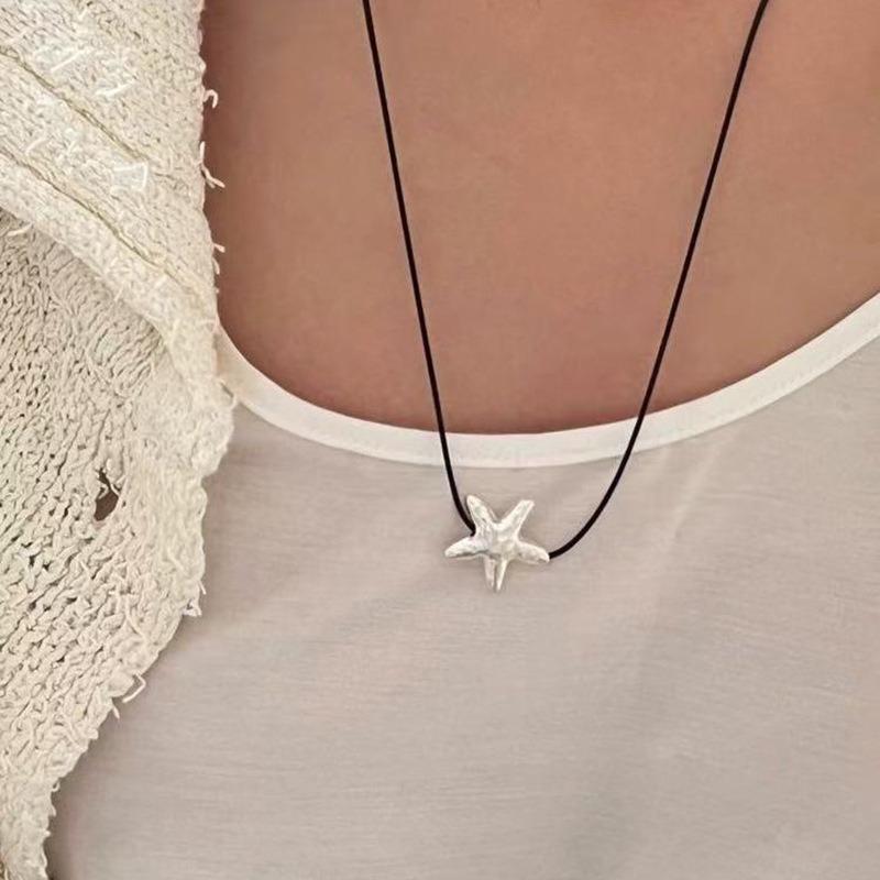 Retro Autumn and Winter Long Necklace Women's High-end Sweater Chain Niche Design Accessories