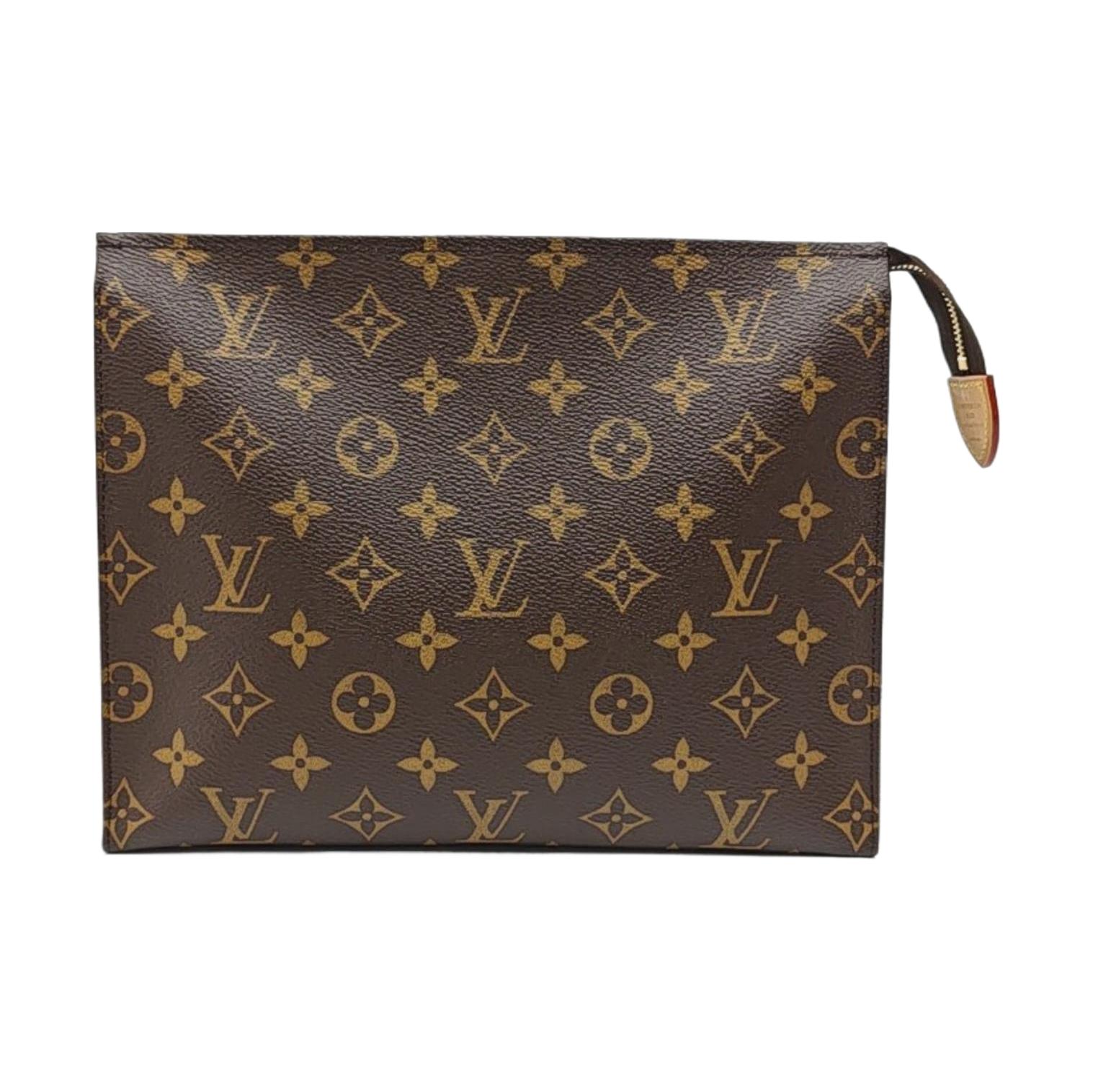 [Pre-Owned] Toiletry Pouch 26 Classic Monogram Canvas And Leather Wash Bag - Excellent #NWH4AH ONE SIZE