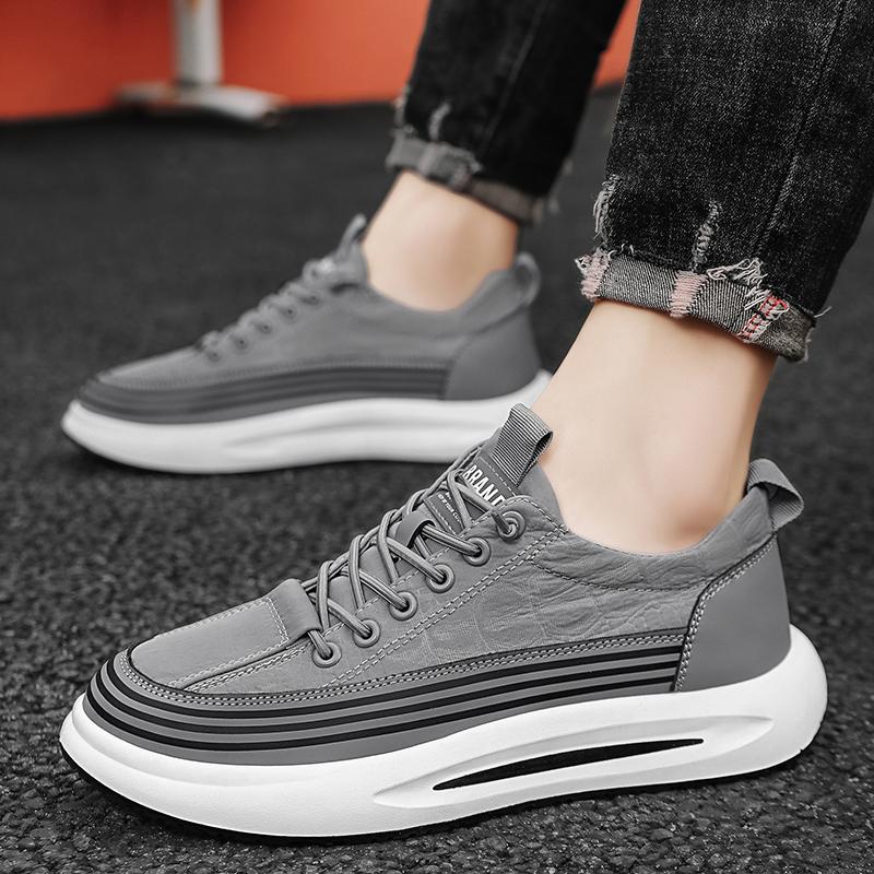 Fashion Men Casual Shoes Breathable Lightweight Sports Shoes Ice Silk Cloth Comfortable Mens Walking Sneakers Zapatos Deportivos
