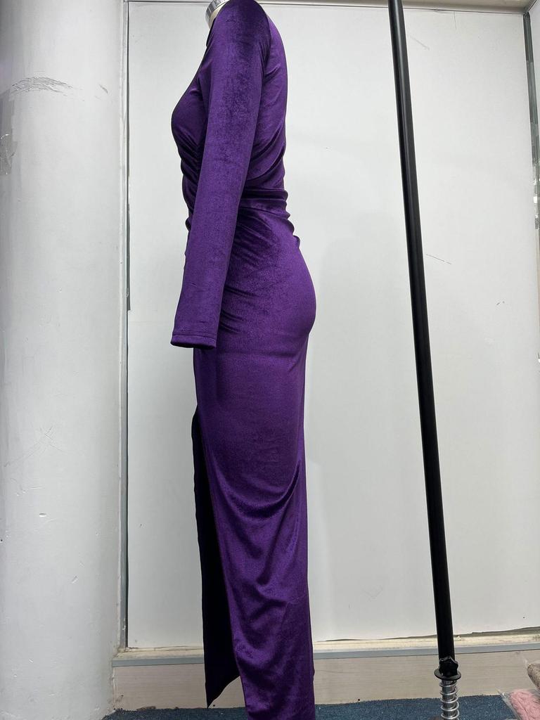 2023 European & American Style High Neck Velvet Long Dress with Slim Fit, Ruched Detailing & Slit - Autumn/Winter Women’s Fashion