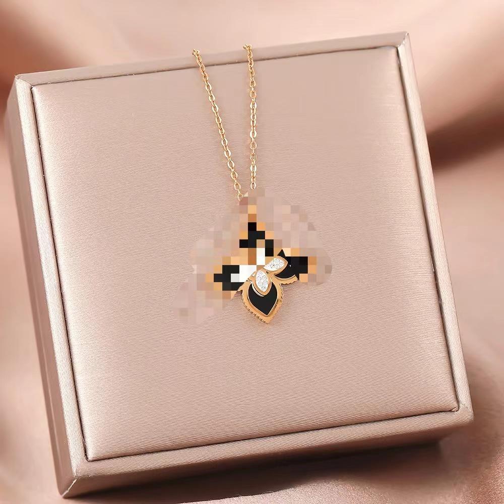 Japan and South Korea Simple Popular Wind Titanium Steel Necklace Female Niche Exquisite Internet Celebrity Zircon Clavicle Chain High-end Jewelry