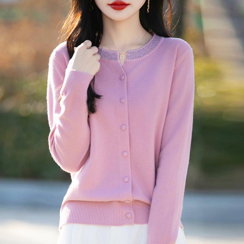 

2025 Spring Women s Round Neck Velvet Cardigan Sweater Large