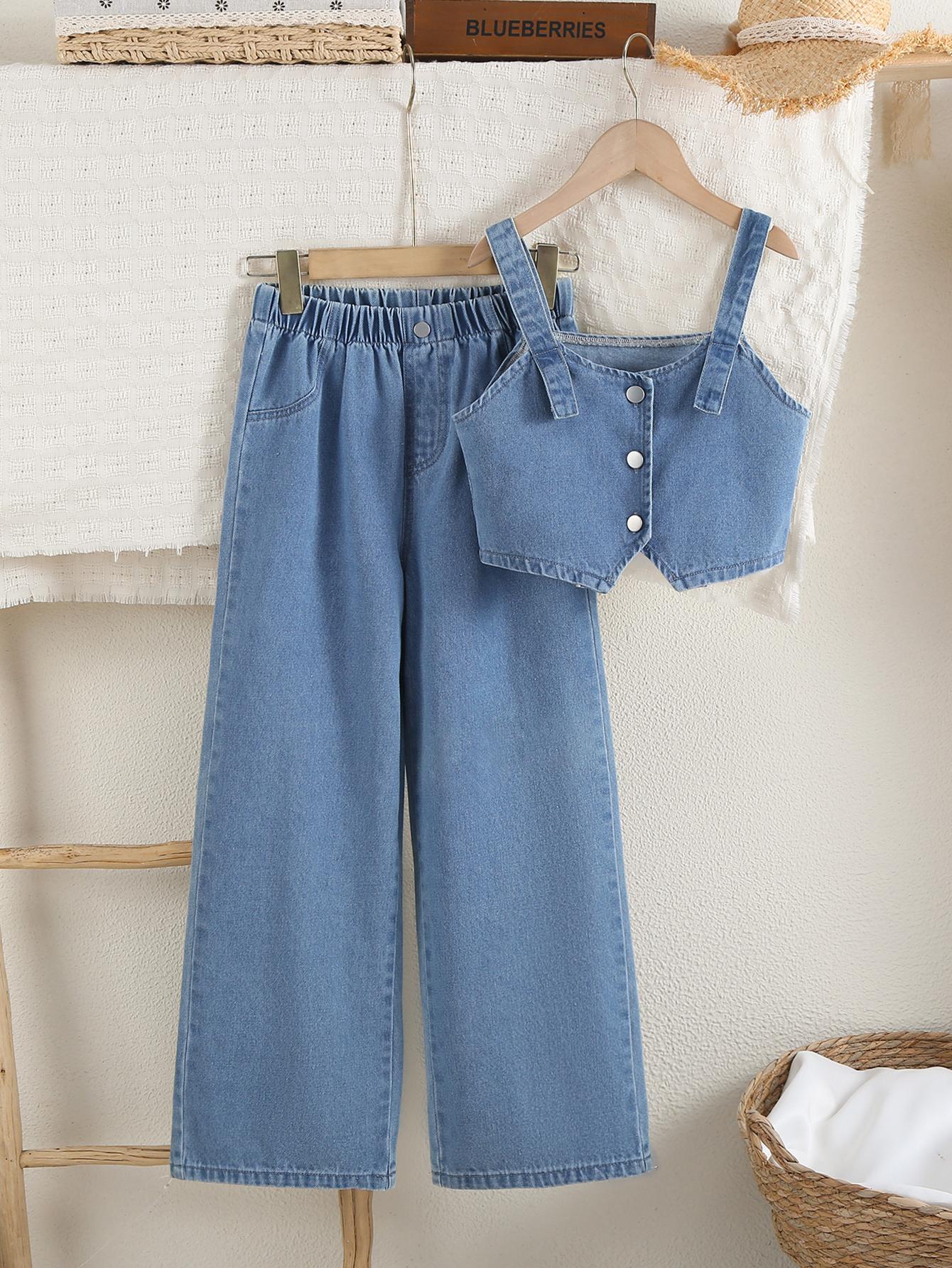

Two-piece girls denim overalls set with elastic waistband, slimming and height-enhancing wide-leg denim pants. 8Y светло-синий