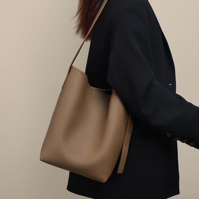 New Bags for Women's Bags, Bucket Bags, Versatile Shoulder Bags, Leather Large Capacity Totes