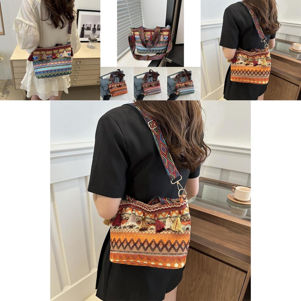 Stylish Versatile Medium Capacity Tote Bag For Women In Fashionable Canvas With Bucket Shape