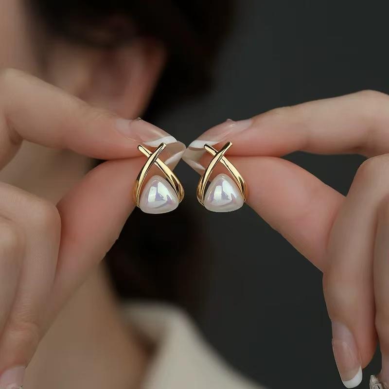 New 925 Sterling Silver Earrings Personality Charm Pearl Geometric Shape Women Earrings Birthday Gift Exquisite Jewelry
