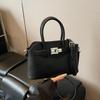 Simple temperament hand bag women's spring new niche fashion messenger bag commuter shoulder bag