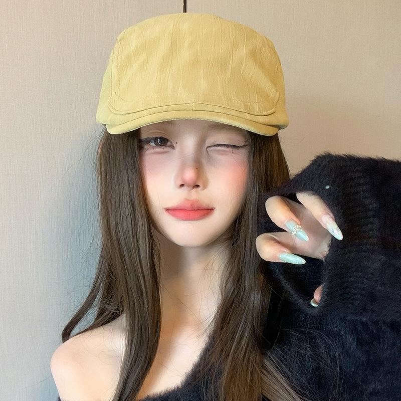 Suede retro duck tongue forward hat autumn and winter American versatile duck tongue beret shows a small face and wears a painter hat