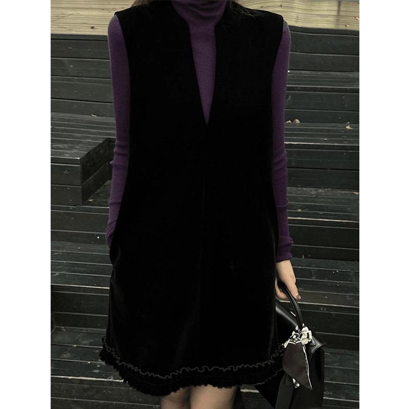 Elegant Heiress Black Tank Dress Set for Women: Autumn/Winter Chic Aura with High-Class Demeanor