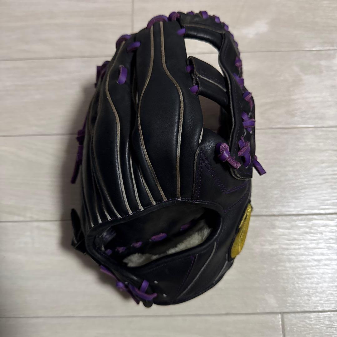 Used Hardball infield glove