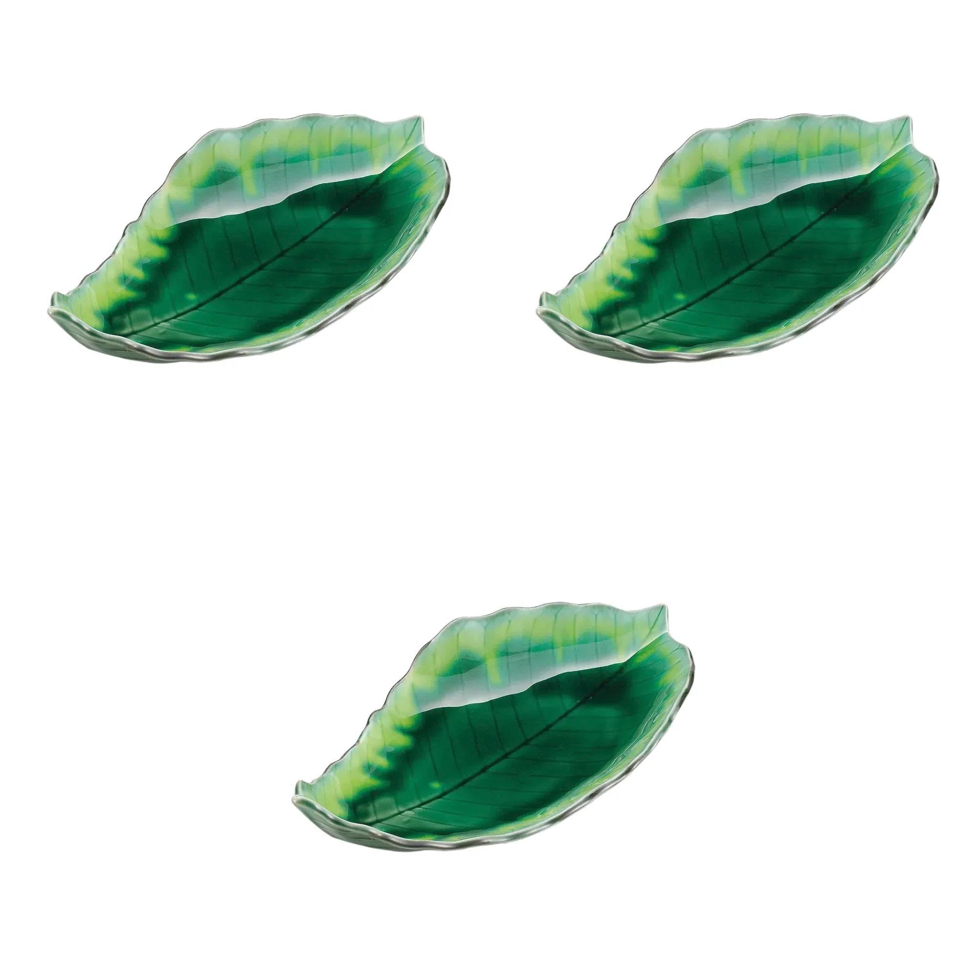 

Set of 3 Green Glazed Magnolia Leaf Plates Irregular Plates Setomonohonpo [35×18×8cm] (Extra Large)