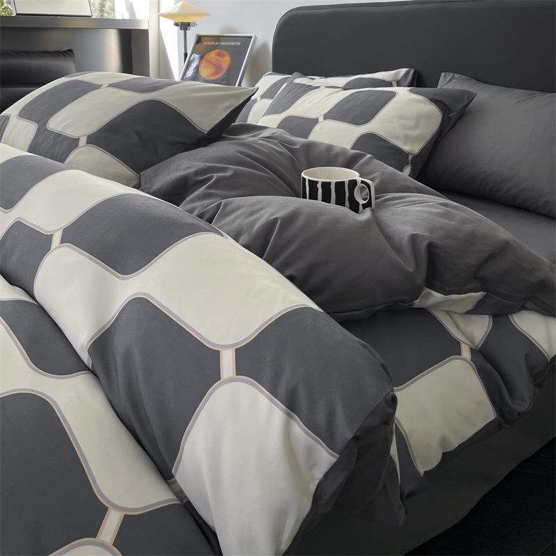 Bedding Four-piece Set, Cotton Pure Cotton Floral Quilt Cover, Bed Sheet Dormitory Three-piece Set