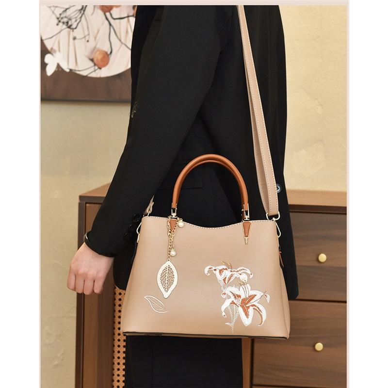 New Chinese Style Embroidery Spacious Ladies Handbag, Elegant Multiway Shoulder Crossbody Holiday Present