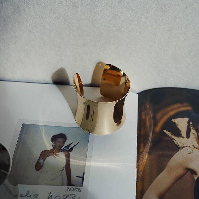 

253 Shu Qi Style European and American Metal Glossy Wide Minimalist High-End Bracelet Ins Bracelet Jewelry Golden One