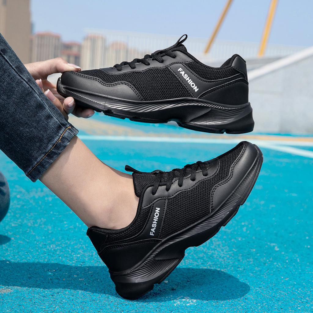 All black sports shoes, mesh breathable casual shoes, not tired after standing for a long time, soft-soled non-slip running shoes