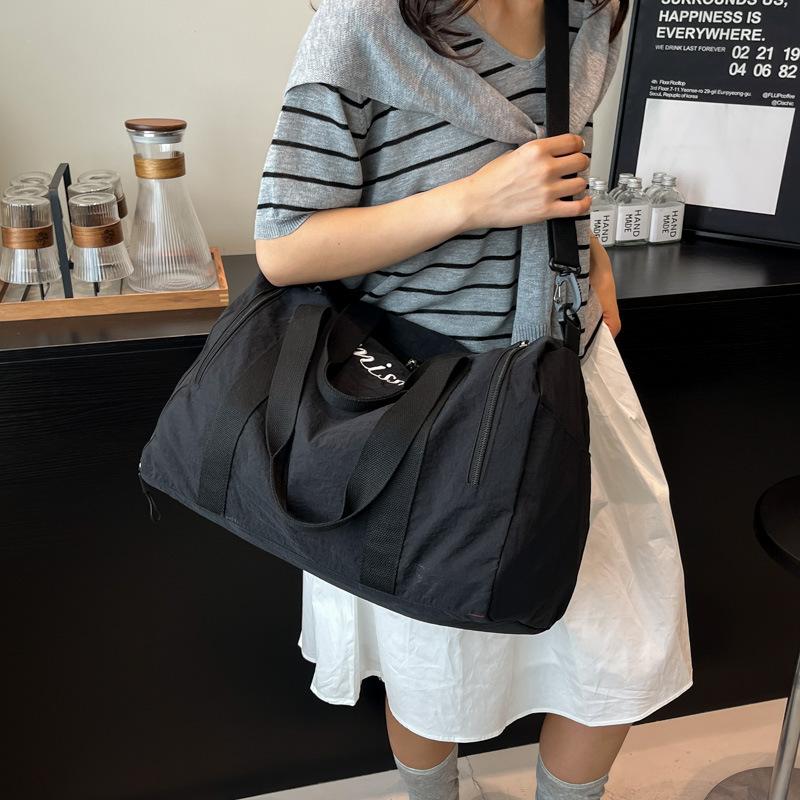 Stylish and simple popular outdoor sports fitness yoga bag lightweight and large capacity business trip luggage bag couple tide