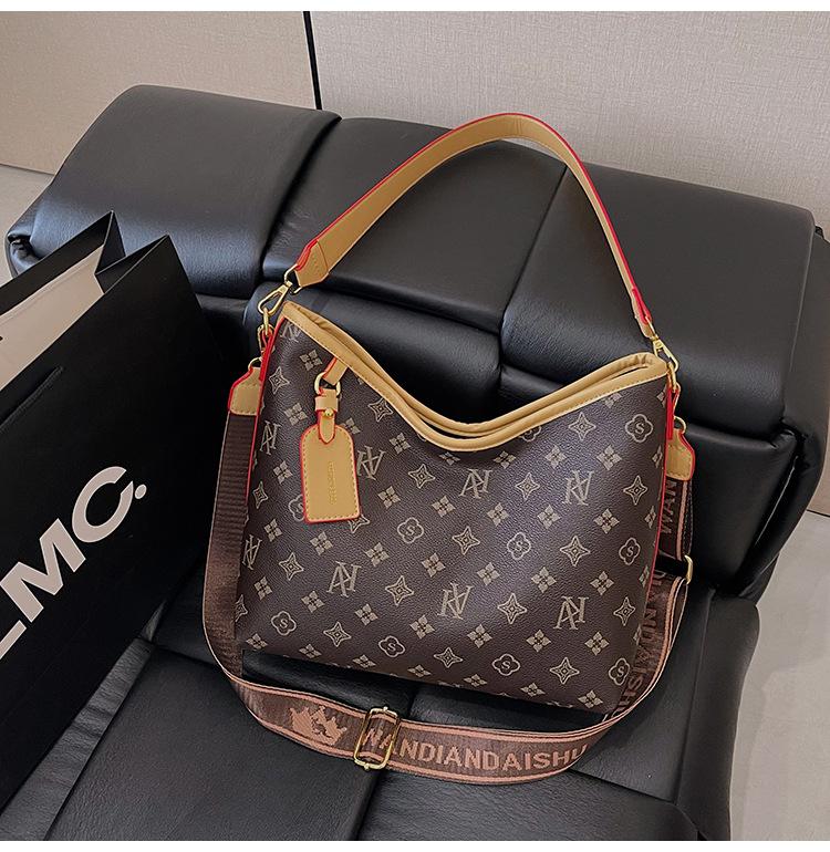 

Вместительная ретро сумка-тоут женская 2025 новая старый цветок женская сумка повседневная сумка через плечо кофейный