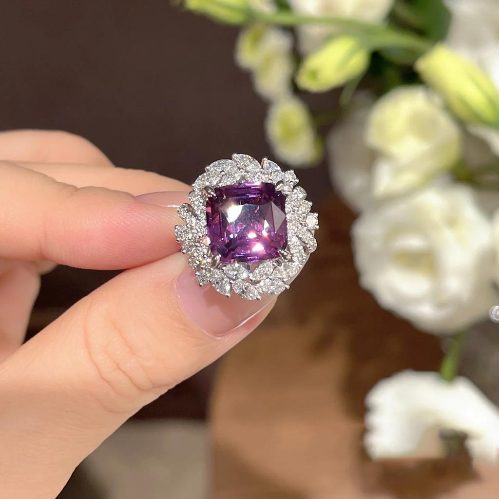 Colored Gemstone Ring For Women, Light Luxury And High-End Sense, Super Flash Luxury Inlaid With Purple Gemstones, Bright Diamonds