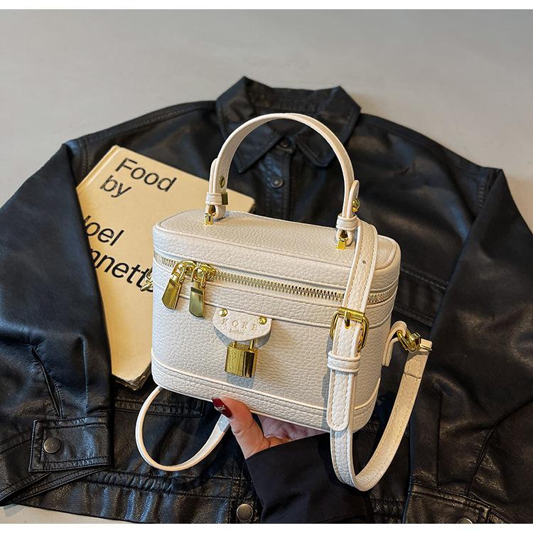 High-end niche design bag women's summer new fashion messenger bag women's portable box bag