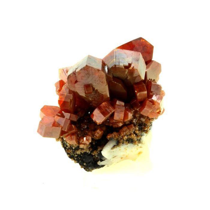 Pierres et Minéraux. Vanadinite. 500.0 ct. Mibladen Mining District, Midelt, Maroc.