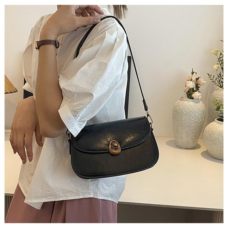 Vintage Leather Saddle Lady Underarm Bag Versatile Women's Crossbody Shoulder Bag 2025 New Designer Purses and HandBags