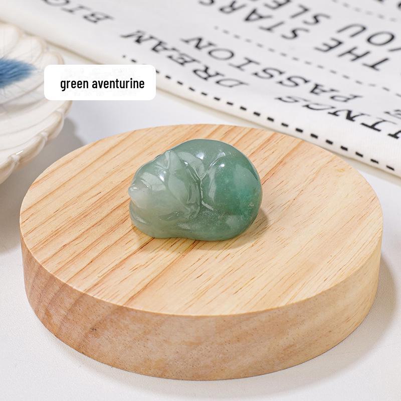 Katzenfiguren aus natürlichem Kristall: Handgeschnitzte Halbedelstein-Ornamente für die Inneneinrichtung