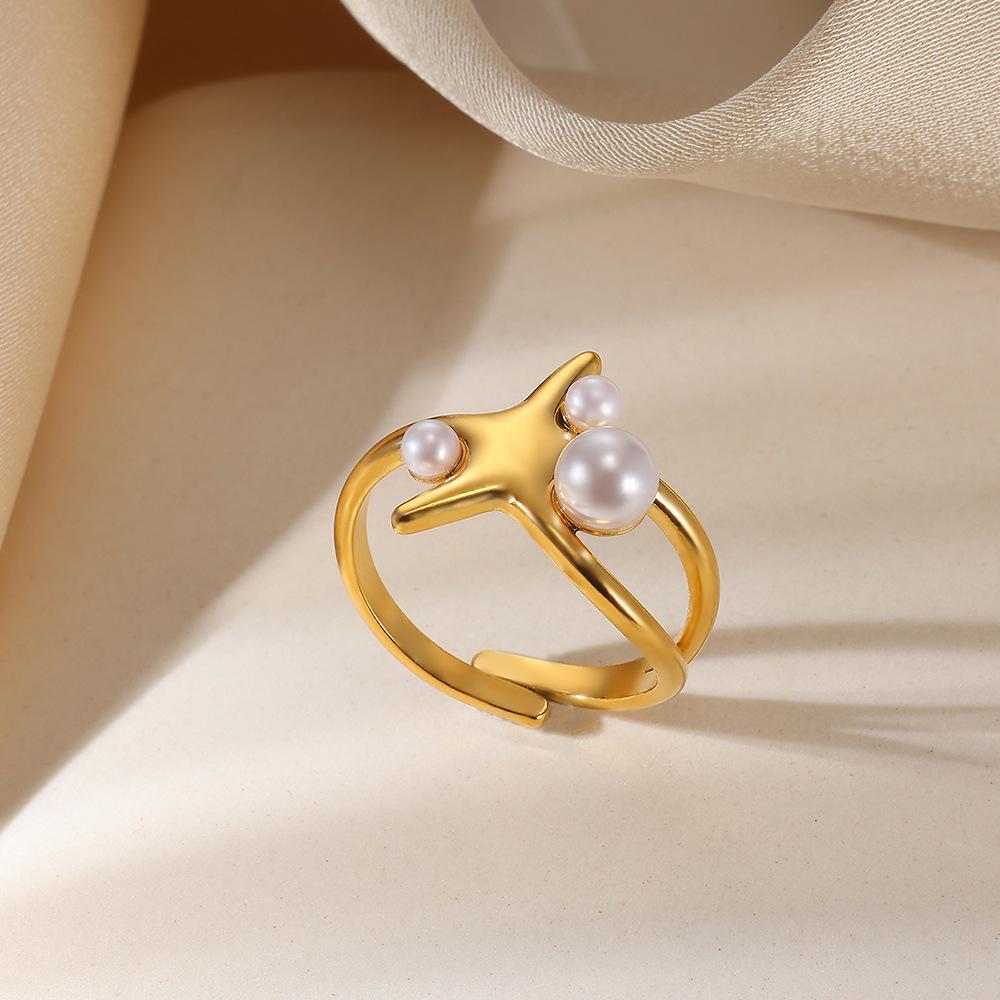 Luxurious Exaggerated Titanium Steel Star Heart Ring for Women