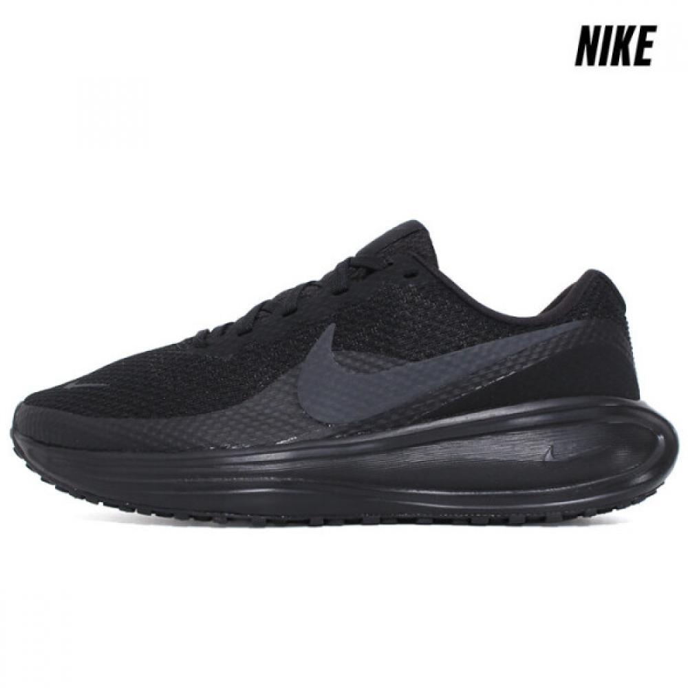 Nike Women S Running ShoeS Wide Revolution 8