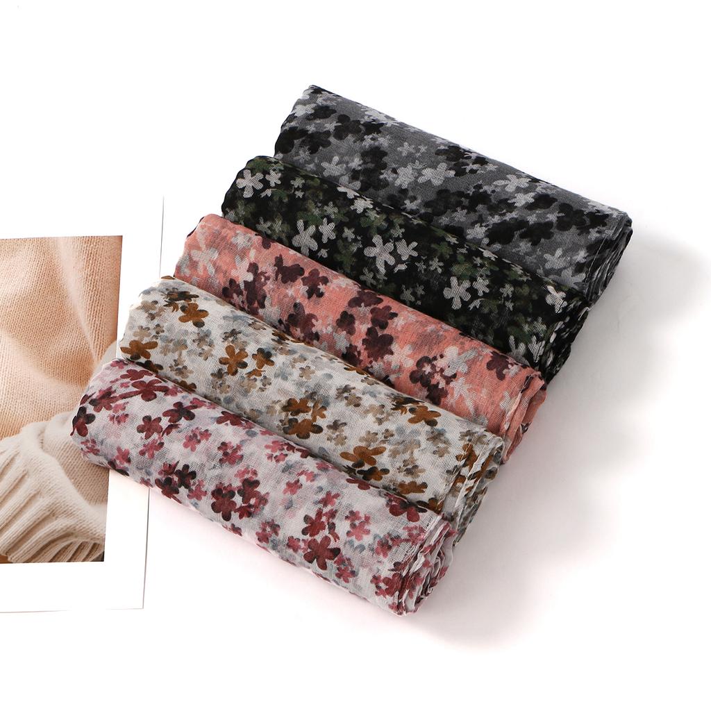 Elegant Women Cotton Scarf Beach Wrap Shawl Retro Print Ladies Sunscreen Bandanas Hijab Mujer Boho Scarve Pareo Casual New