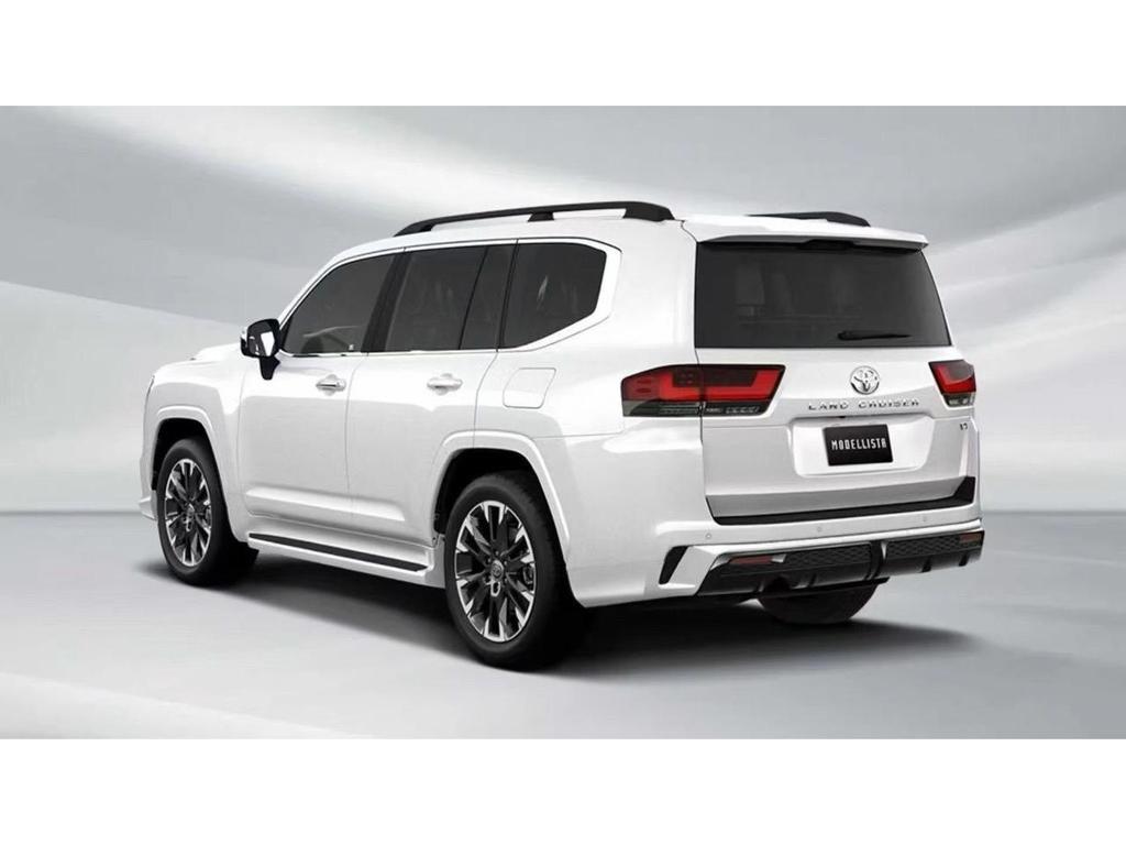 22-23 Land Cruiser LC300 Middle East Front & Rear Bumpers Kit - Small Body Upgrade