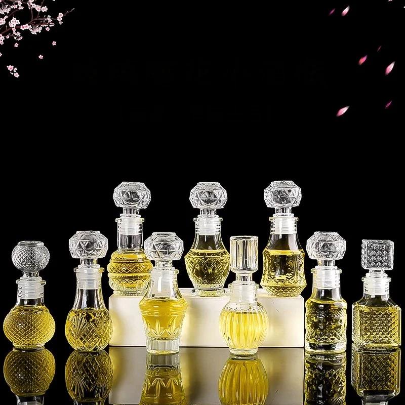 High End Transparent Glass Small Bottle 50/100ml Whiskey Mini Creative Red Bottle 5