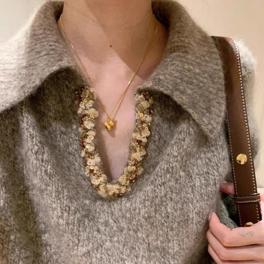 Neues chinesisches gebürstetes diamantbesetztes Kürbis-Kürbis-Kettenhalsband leichter Luxus exquisites vielseitiges Schlüsselbein-Kette