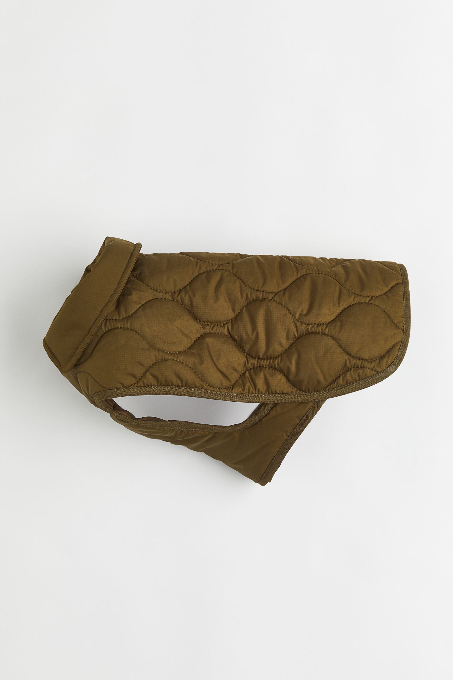 

Стеганая куртка для собаки