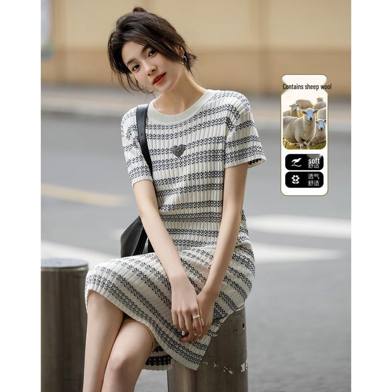 Короткое платье Demana в ретро-стиле с жаккардовым узором в виде сердец, стразами и смесовой шерсти, с коротким рукавом XL