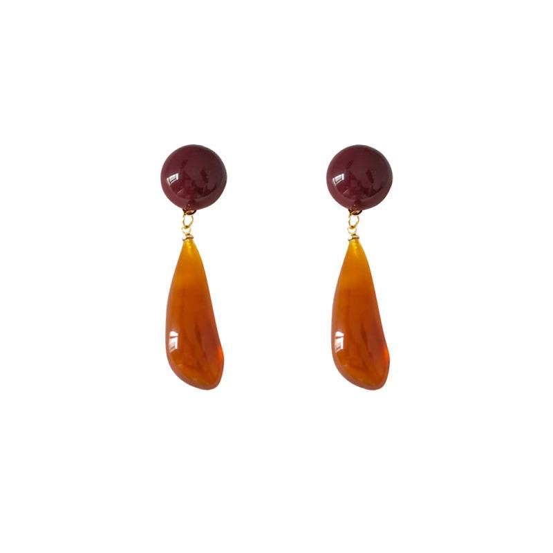 French Design Retro Amber Teardrop Clip-on Earrings for Women - Simple, Sophisticated Hong Kong Style