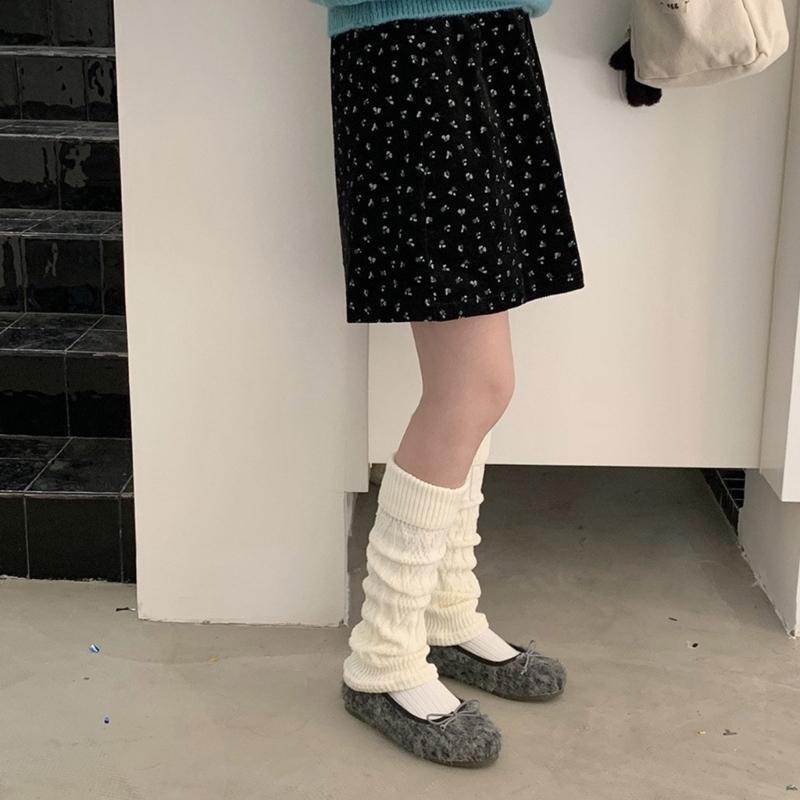 1 Pair Fashionable Women Cable Knitted Leg Warmers Calf Socks Solid Color Stretchy Boot Covers for Office and Casual Use