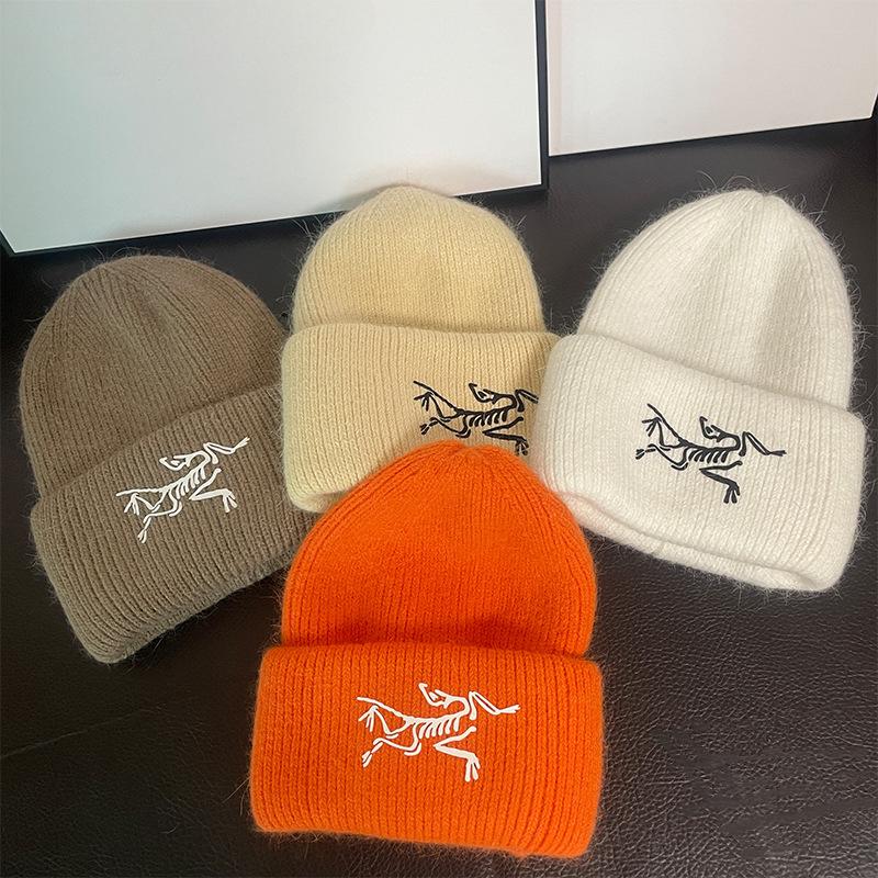 Rabbit Hair Warm Cold Hat Fashionable and Versatile Autumn and Winter Pullover Knitted Hat Men and Women Cold-proof Wool Hat