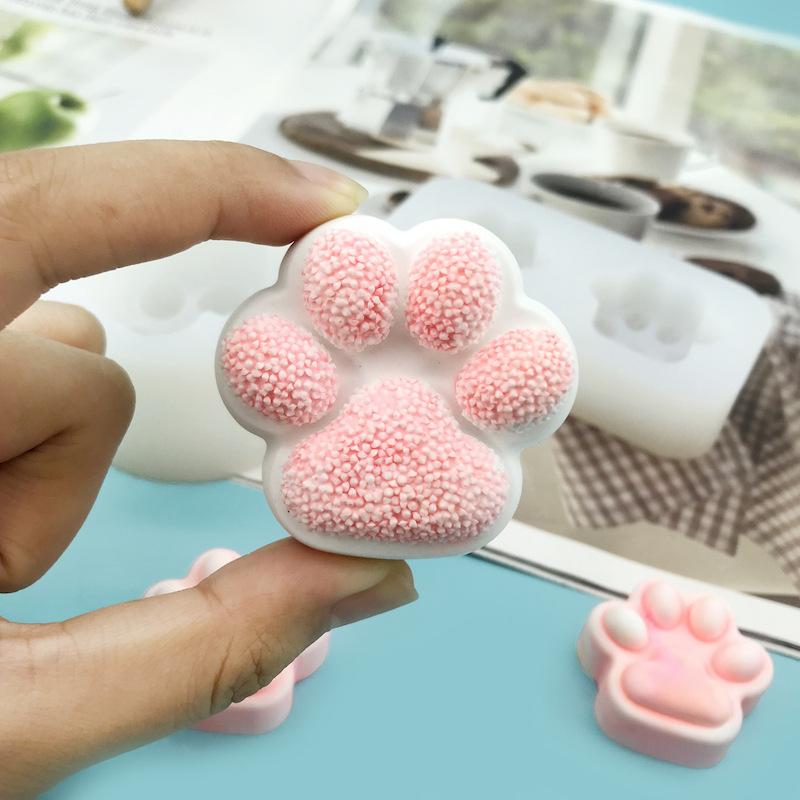 Cat Claw Wax Bottle Sugar Mold Silicone Flipped Sugar Chocolate Making Candle Dropping Gel Gypsum Doll Handmade Model