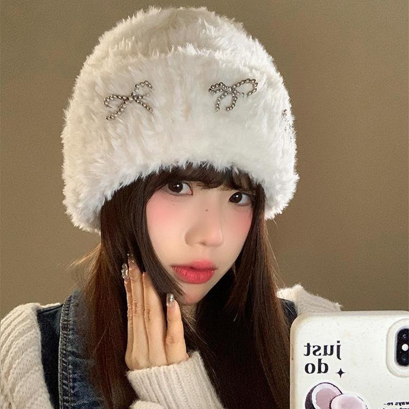 Autumn and Winter Pearl Bow Breast Plush Hat Korean Bag Head Curled Cold Hat Couple Playful Knit Hat