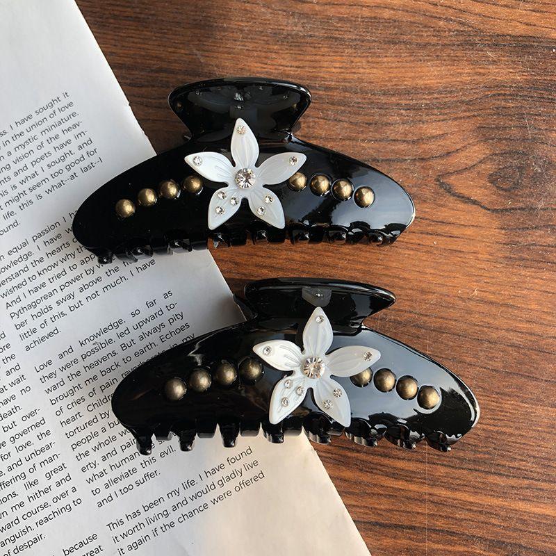 1pc Wisteria Classic Hair Volume, Elegant Large Size with Diamond Inlay, Women's French Luxury Style, Shark Clip, Hairpin