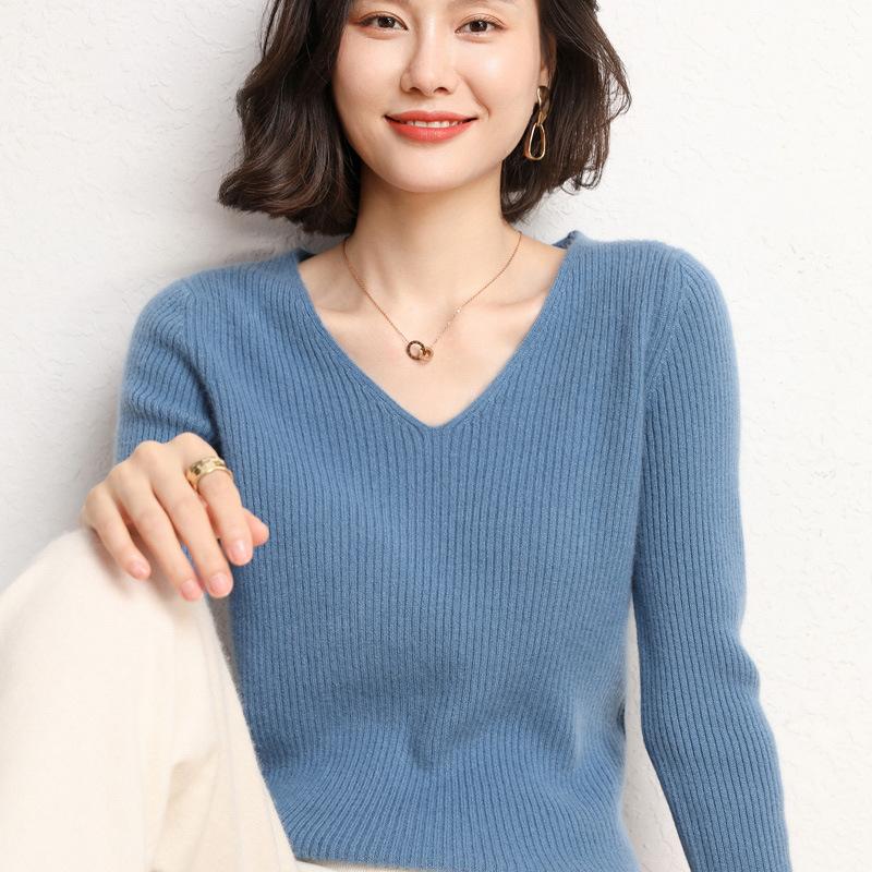 V-neck Knitted Sweater Women's Spring and Autumn Women's Sweater Slim-fitting Solid Color Knitted Long-sleeved Bottoming Versatile Short Top