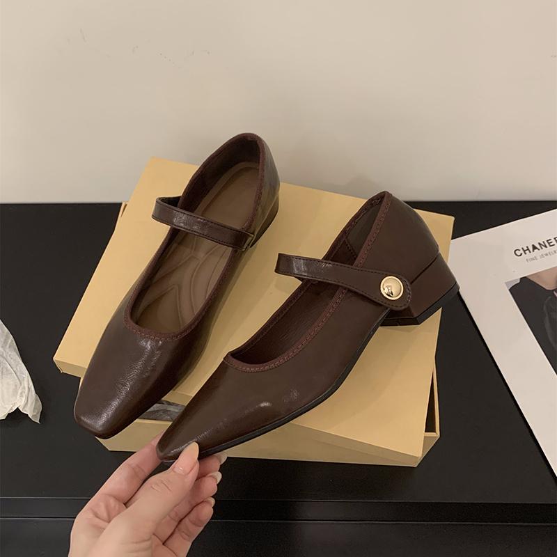 

Весенние женские туфли Мэри Джейн, модные туфли с мелкой пряжкой, дизайнерские винтажные женские повседневные туфли в уличном стиле 35 коричневый