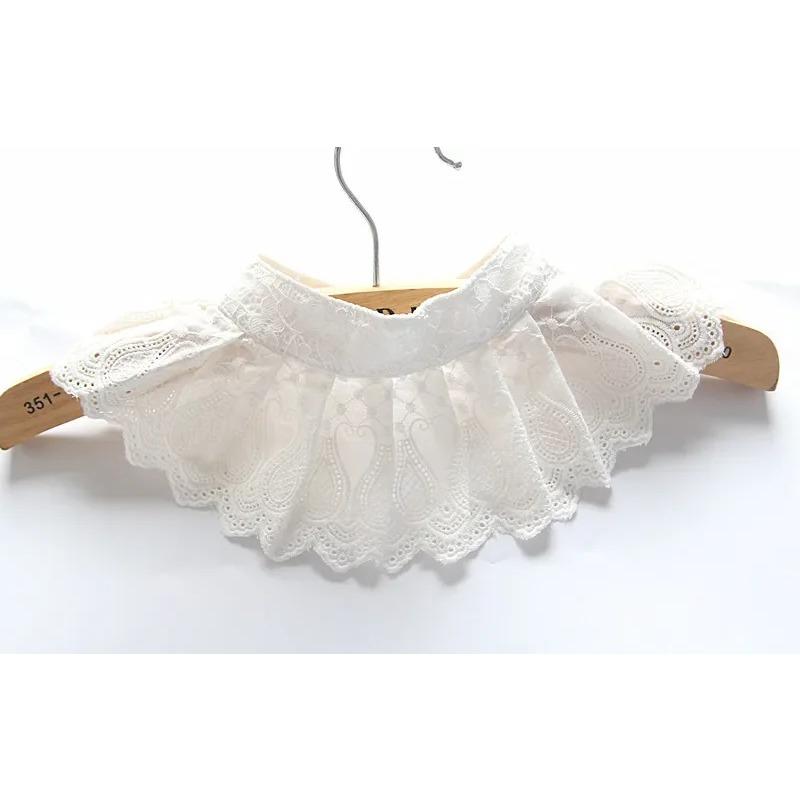 Women's Lapel Fake Collar Lace White Hollow False Collar Ladies Lapel Shirt Blouse Detachable Collar for Sweater Female Decor