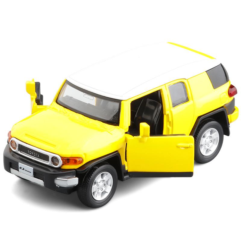 1/32 Scale Toyota FG Cruzer Game DICAST Multi-purpose Sports Car Model with Rear Trailer Model That Can Open The Door Group As A Gift for Young Boys